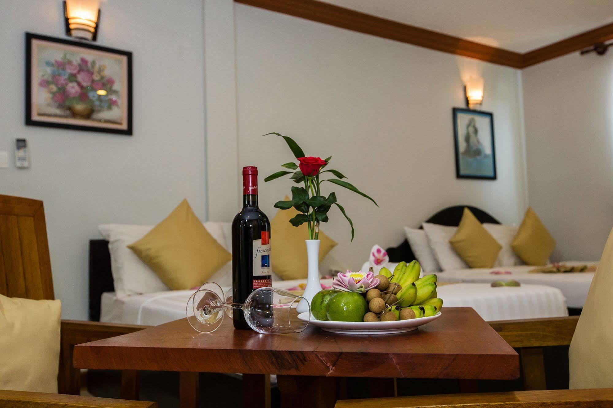 Kingfisher Angkor Hotel Siem Reap Exterior foto