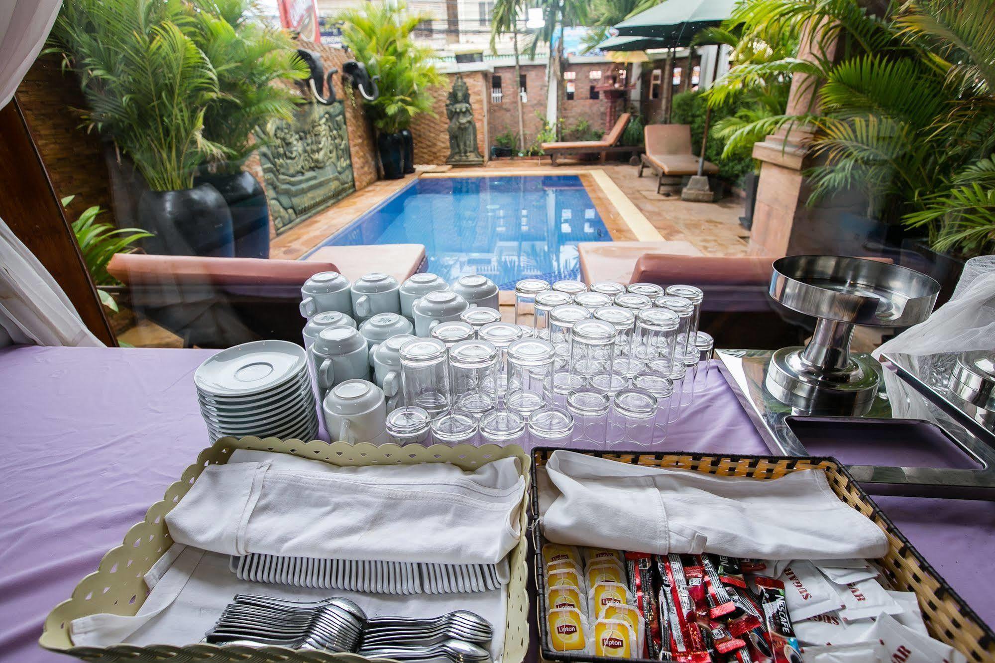 Kingfisher Angkor Hotel Siem Reap Exterior foto