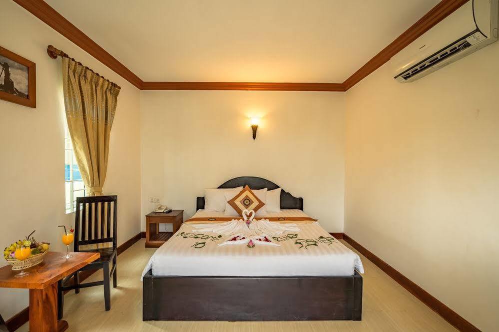 Kingfisher Angkor Hotel Siem Reap Exterior foto