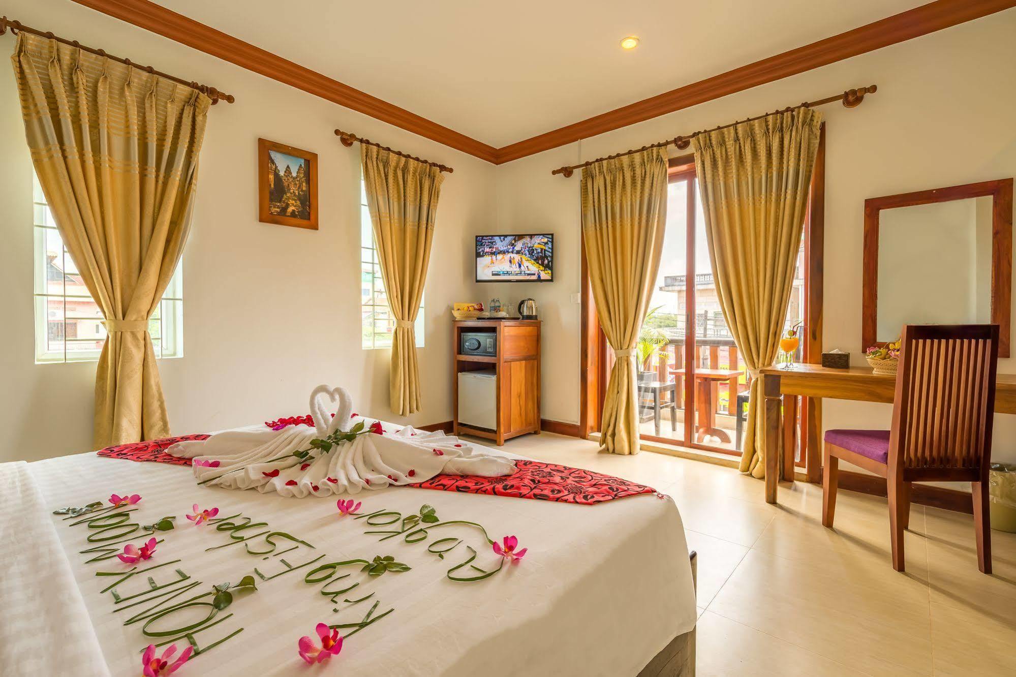 Kingfisher Angkor Hotel Siem Reap Exterior foto