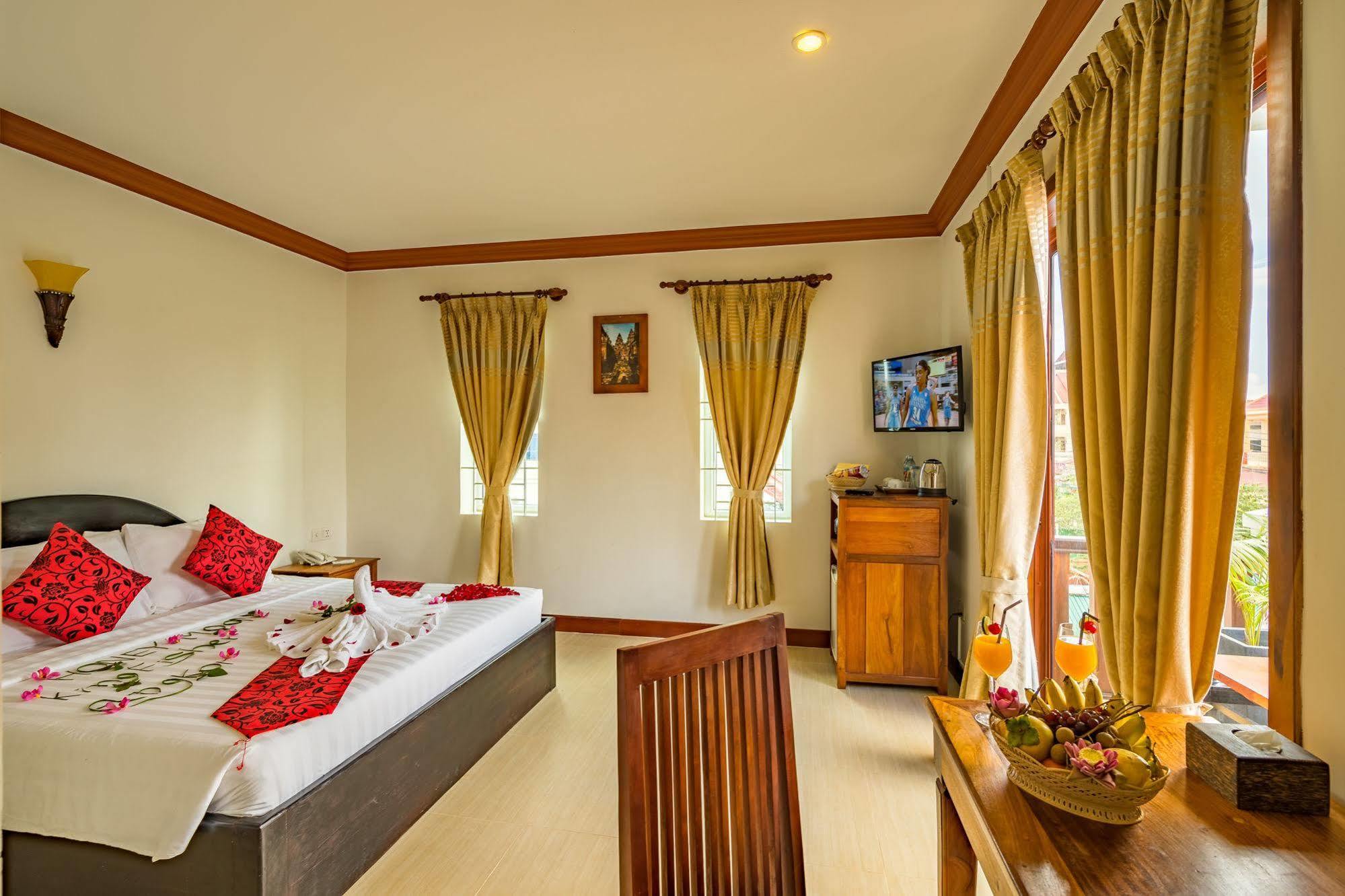 Kingfisher Angkor Hotel Siem Reap Exterior foto